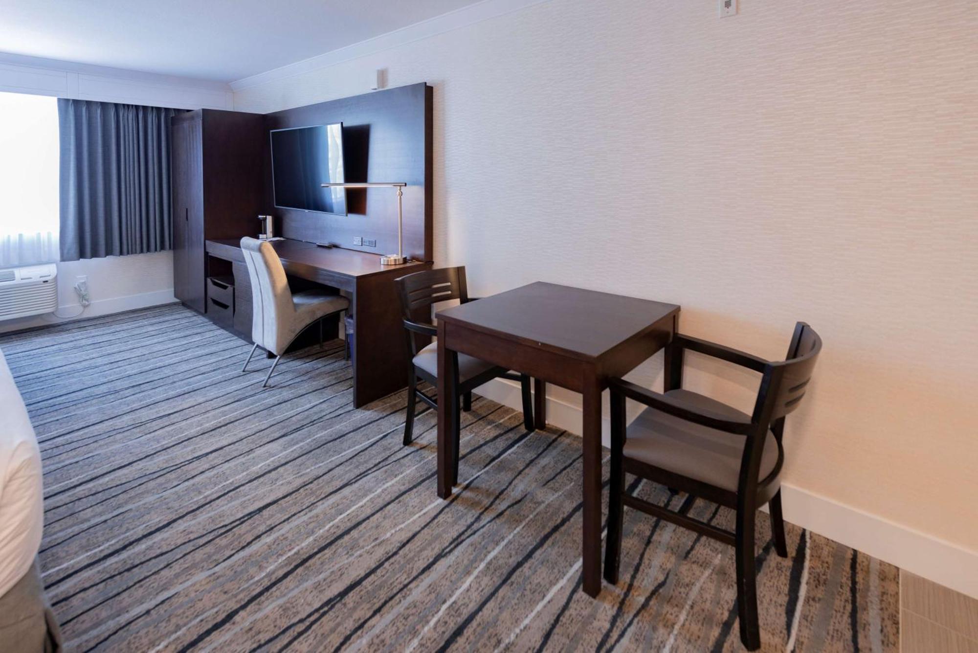 Prestige Treasure Cove Resort, Worldhotels Elite Prince George Dış mekan fotoğraf